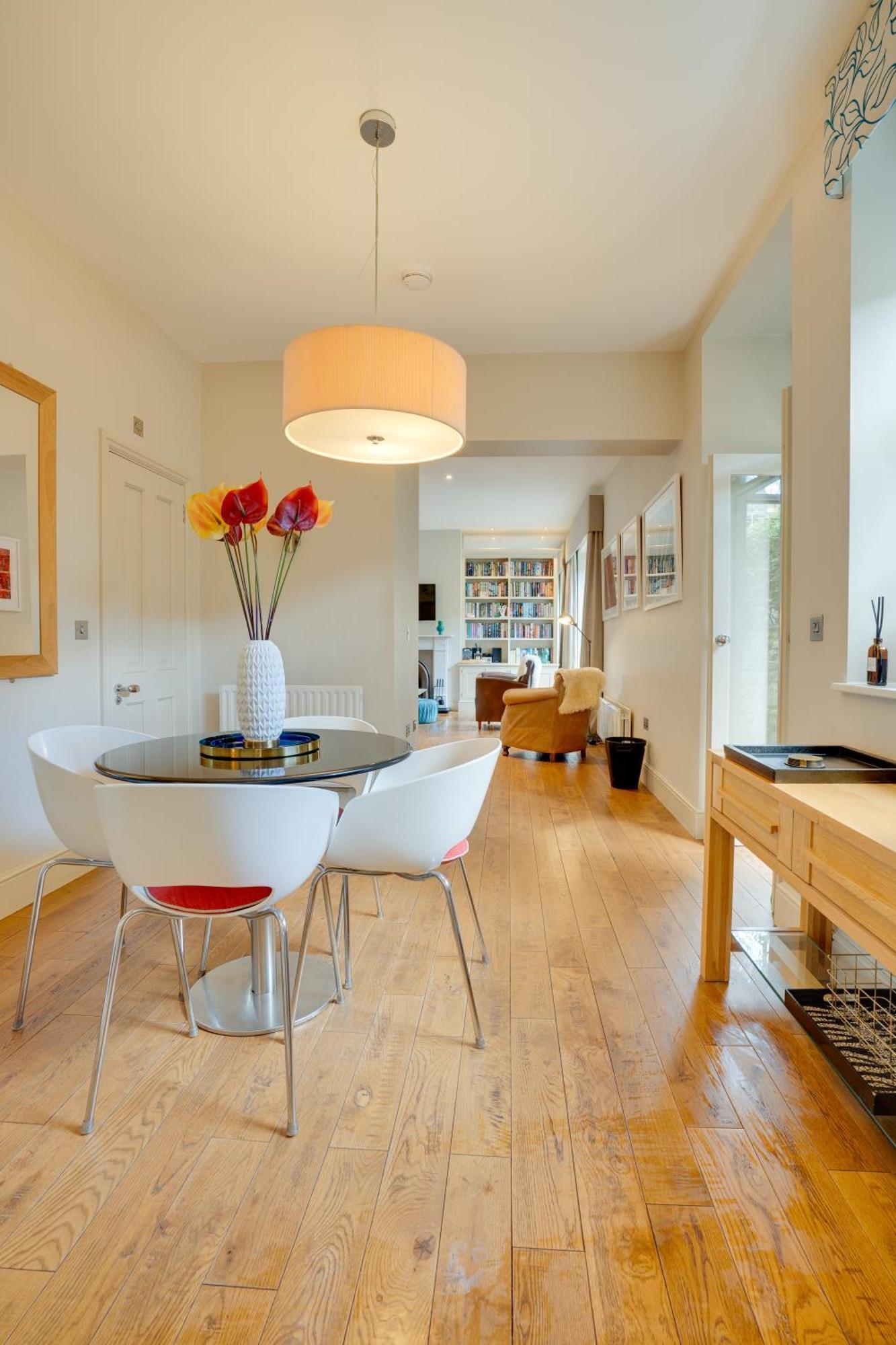 Spence Lodge: Beautiful 2-Bedroom Stone Cottage 알른머스 외부 사진